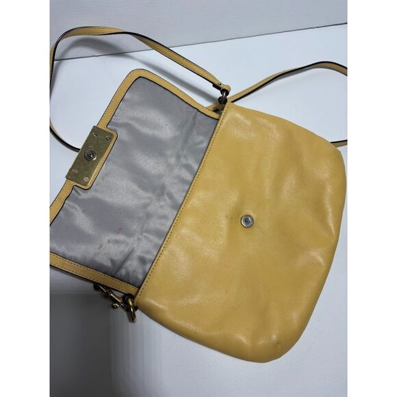 Coach Kristin Purse Leather Crossbody Handbag Bag Yellow y2k Baguette Flap Close - Picture 5 of 7